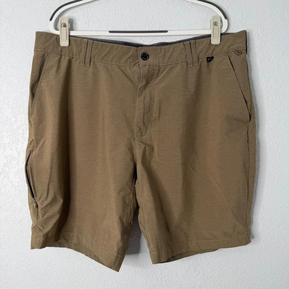 World Wide Sportsman Mens Fishing Shorts Khaki Brown Performance Utility Size 42